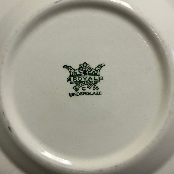 Vintage Royal C 52 Underglaze China Blue Windmill Pattern 9" Luncheon Plate - Picture 6 of 6